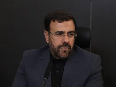 حضور استاندار فارس در صفوف نماز ظهر عاشورا در جوار حضرت شاهچراغ (ع)