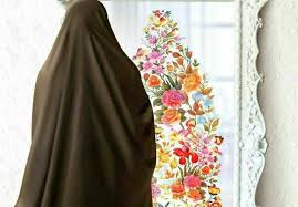 حضور با چادر باحالت عفیفانه در جامعه یک نوع جهاد است