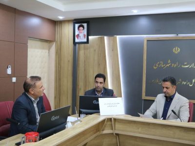 دیدار چهره‌ به‌ چهره مدیرکل راه و شهرسازی فارس با شهروندان