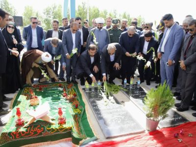 ادای احترام استاندار فارس به شهدای گمنام جنت شهر داراب