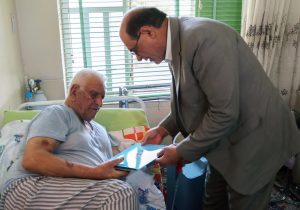 دیدار صمیمانه مدیر کل بنیاد فارس با خانواده شهدای زرقان