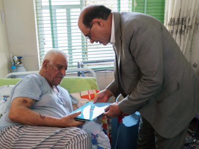 دیدار صمیمانه مدیر کل بنیاد فارس با خانواده شهدای زرقان