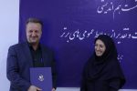 تقدیر مدیر عامل توانیر از مدیر روابط عمومی شرکت برق منطقه ای فارس