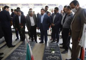 ادای احترام وزیر میراث فرهنگی، گردشگری و صنایع‌دستی به شهدای سپیدان