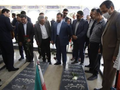 ادای احترام وزیر میراث فرهنگی، گردشگری و صنایع‌دستی به شهدای سپیدان
