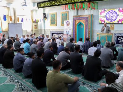 تجلیل از احمد علی رضایی به پاس خدمت صادقانه در امور حقوقی ایثارگران فارس