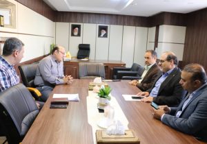 برگزاری نشست بررسی مسائل مربوط به تامین برق شهرک صنعتی بزرگ شیراز و شهرک فناوری صنایع شیمیایی شیراز