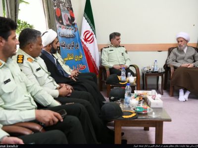 دیدار امام جمعه شیراز با فرماندهان و معاونان فراجا استان فارس