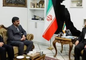 دیدار معاون وزیر و رئیس سازمان راهداری و حمل و نقل جادهای با استاندار فارس