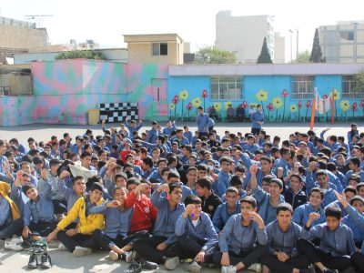 برگزاری مراسم گرامیداشت روز دانش‌آموز در دبیرستان شهید حجت مهاجر با حضور معاون استاندارد سازی و آموزش اداره کل استاندارد فارس