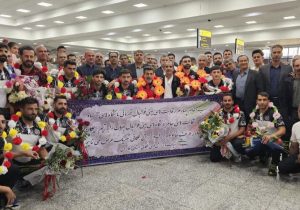 استقبال باشکوه از ستارگان سیمکان جهرم