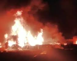 مهار آتش‌سوزی گسترده در کارگاه شارژ و فروش گاز مایع در شیراز