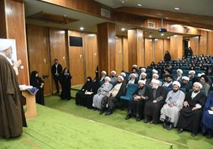 برگزاری نشست مدیران و شورای راهبردی بانوان سازمان تبلیغات اسلامی با حضور امام جمعه شیراز