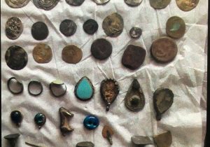 کشف مقادیر زیادی اشیاء عتیقه و تاریخی در شهرستان داراب