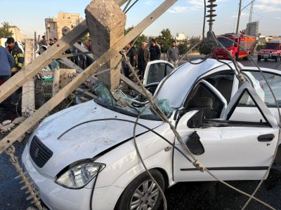 مصدوم در پی سانحه شدید رانندگی در کمربندی شیراز(پل امام حسن مجتبی)