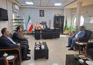 دیدار رئیس پارک علم و فناوری فارس با مدیرکل ثبت اسناد و املاک استان