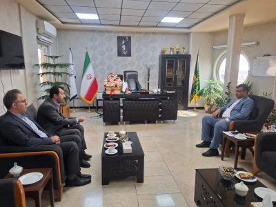 دیدار رئیس پارک علم و فناوری فارس با مدیرکل ثبت اسناد و املاک استان