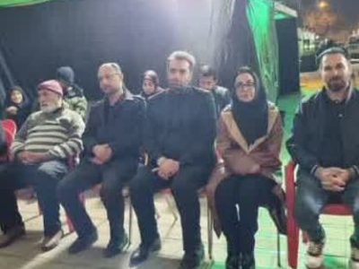 بازدید شهردار منطقه یک از موکب‌ها و نمایشگاه‌های فاطمی در محدوده منطقه