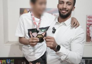 طلای قهرمانی در دستان ابوالفضل؛ شب امید و لبخند در مرکز نگهداری کودکان بی سرپرست عطر یاس نبوی