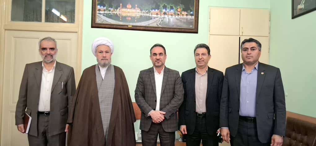 دیدار مدیرعامل شرکت شهرکهای صنعتی فارس با نماینده معزز ولیفقیه در استان فارس دیدار مدیرعامل شرکت شهرکهای صنعتی فارس با نماینده معزز ولیفقیه در استان فارس