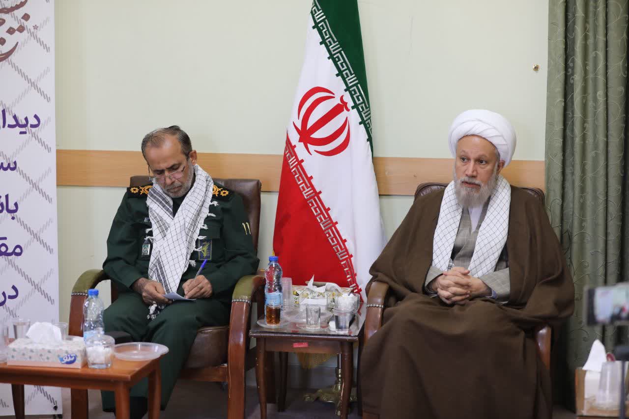 دیدار آیت الله دژکام با فرمانده و شورای فرماندهی سپاه فجر دیدار آیت الله دژکام با فرمانده و شورای فرماندهی سپاه فجر