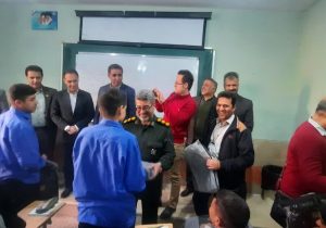 اتصال دبیرستان عشایری شهید بهشتی شیراز به شبکه فیبر نوری