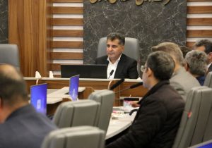 توسعه تولید پراکنده و تکمیل شبکه فوق توزیع، تضمینکننده برق پایدار در استان فارس