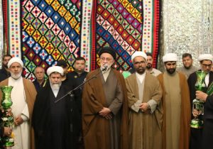 غبارروبی حرم مطهر حضرت سید علاءالدین حسین(ع) در آستانه ماه مبارک رمضان