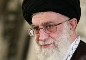 تجدید میثاق مردم و مسئولان شهری با آرمان‌های امام شهید خامنه ای (قدس سره) در سومین حرم اهل بیت (ع)