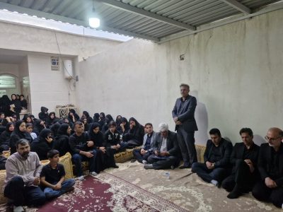 حضور مدیرکل آموزش وپرورش استان فارس در منزل شهیدان دانش آموزان اهل سنت لارستانی