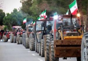 رژه باشکوه تراکتورداران بخش سیمکان شهرستان جهرم در بیعت با نظام و رهبری