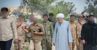 حضور آیت الله دژکام در خطوط مقدم جنوب کشور و دیدار با رزمندگان اسلام