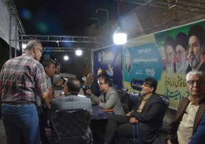 برپایی میز خدمت شبانه و حضور مدیرکل صمت فارس در میز ارتباطات مردمی استانداری