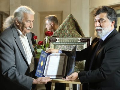 رونمایی از کتیبه نفیس خاتم و تجلیل از خاندان گلریز خاتمی در هفته صنایع دستی فارس